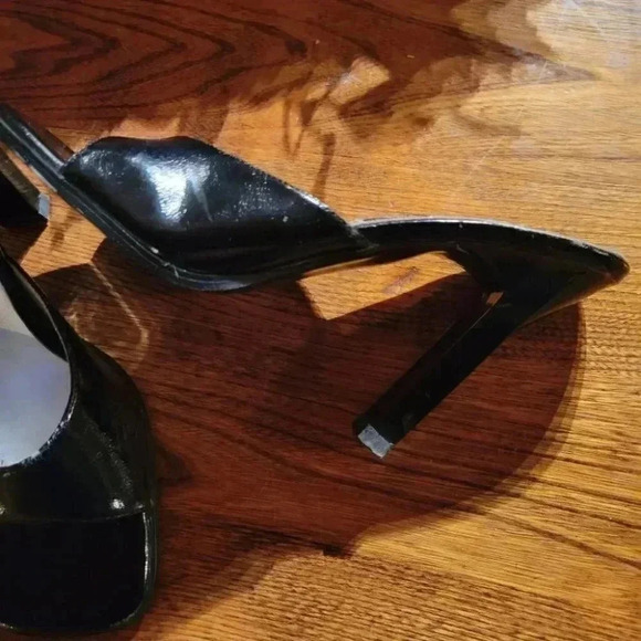 Suprex Woman's Black  Dressy Patent Sandal with 4" Heel - Picture 5 of 9